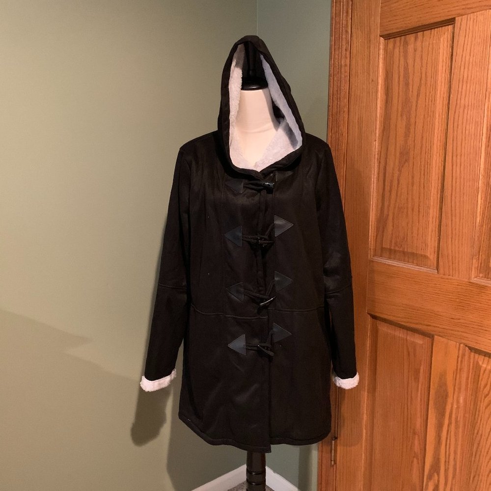 BLACK LINED BUTTON UP JACKET SIZE  XL#351